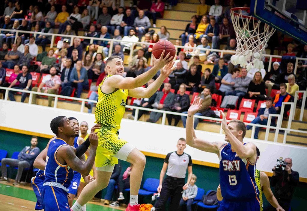 Hoci sme v Žiline vyhrali dve štvrtiny, napokon sme tesne prehrali 87-95.